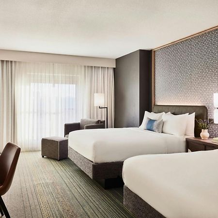 Renaissance Phoenix Glendale Hotel & Conference Center Exterior photo