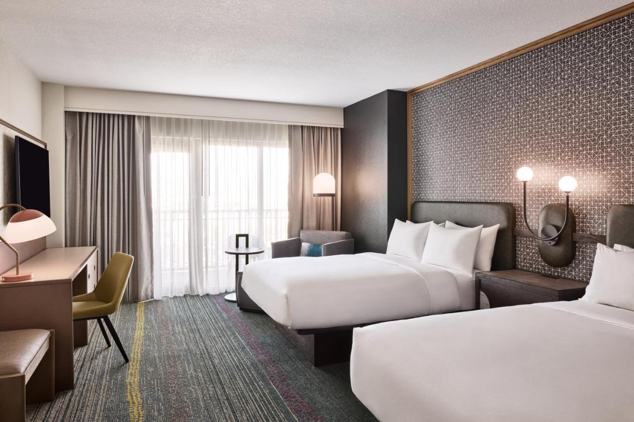 Renaissance Phoenix Glendale Hotel & Conference Center Exterior photo