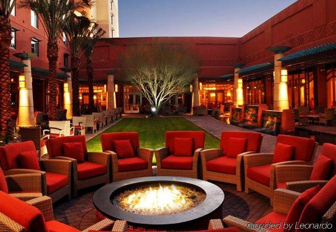 Renaissance Phoenix Glendale Hotel & Spa Exterior photo